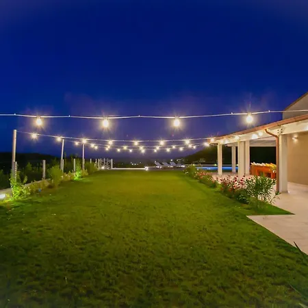 Lerant Villa Acquaviva Picena